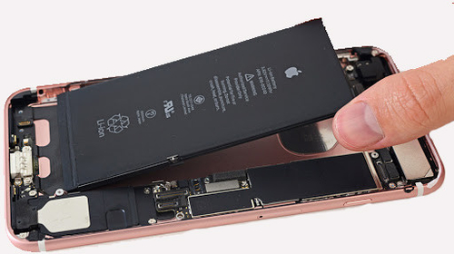 How can a mobile phone be charged to protect the battery?