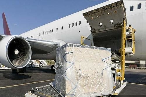 Why do lithium battery manufacturers require that lithium batteries only have 30% power when shipped by air?